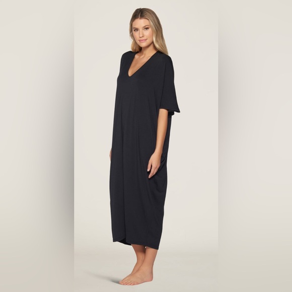 NWT. Barefoot Dreams Luxe Milk Jersey soft, cozy, comfy day to night maxi caftan - Picture 3 of 16